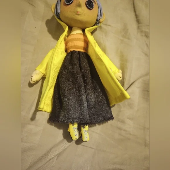 Caroline prop doll, EUC - Picture 5 of 5